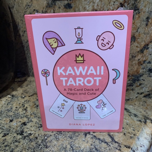 Hello Kitty Other - Kawaii Tarot: A 78-Card Deck of Magic new sealed